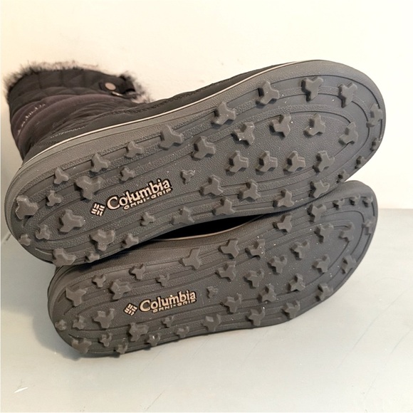 NWOT Columbia Sportswear Women's Heavenly
Omni-Heat Lace Up Black Winter Boots 8 - Picture 9 of 10